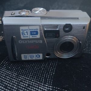 Olympus Camedia Silver Digital Camera